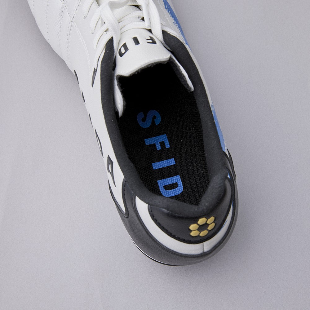 サッカースパイク　PIONIERE Ⅱ HG KL