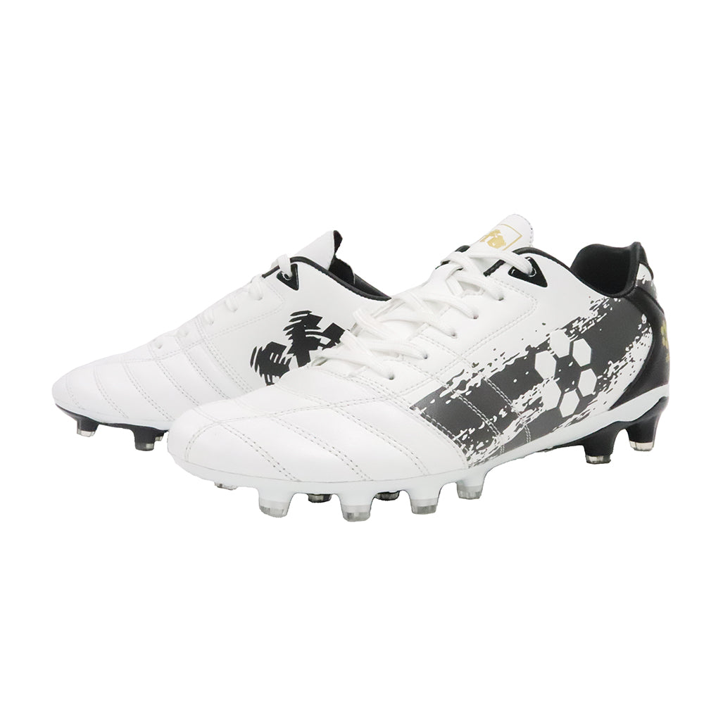 サッカースパイク　PIONIERE HG KL