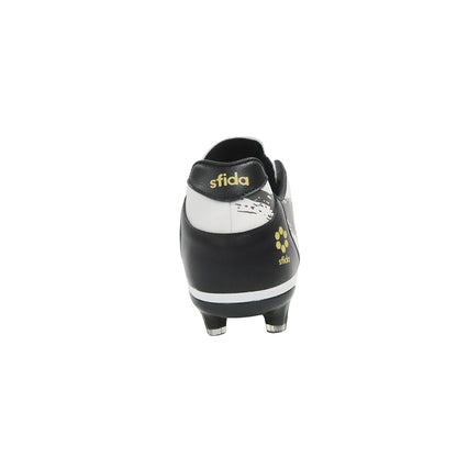 サッカースパイク　PIONIERE HG KL