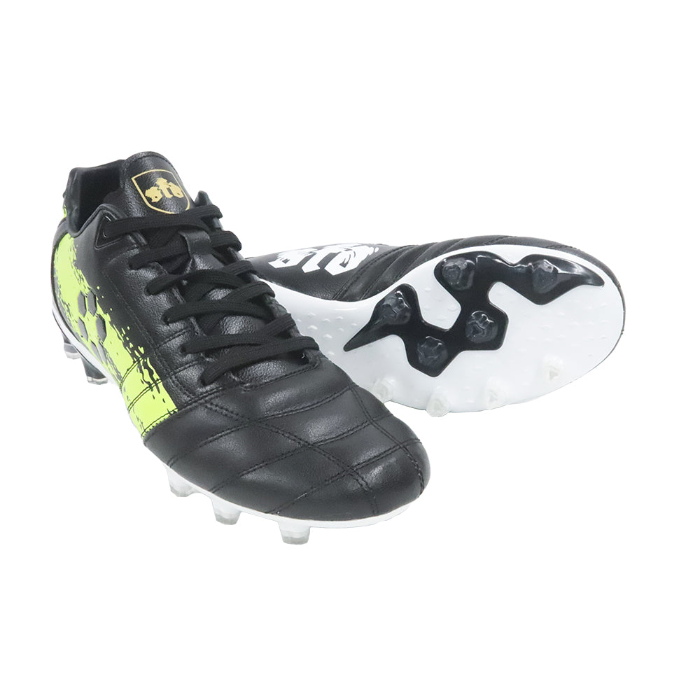 サッカースパイク　PIONIERE HG KL